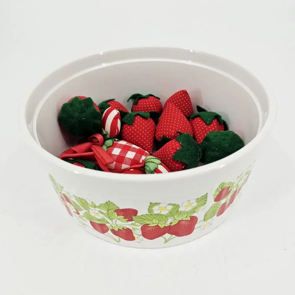 Vintage Action Strawberry Bakeware Stoneware Ramekin Bowl Dish 8